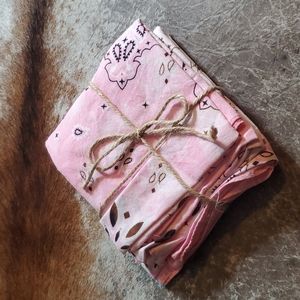 Distressed Bandana Napkin Set
